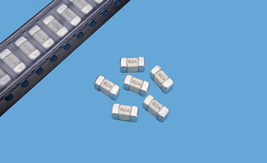 贴片保险丝在电源产品上的应用分析与优势